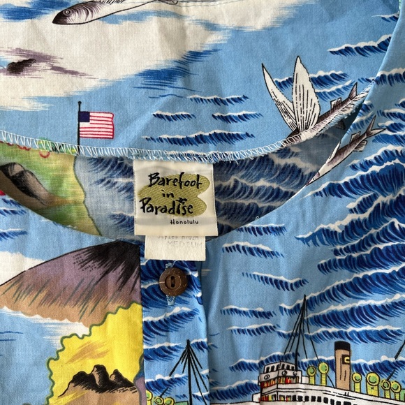 Vintage Hawaiian Sleeveless Top with Button Front, Tropical Print, Size Medium - Picture 2 of 6